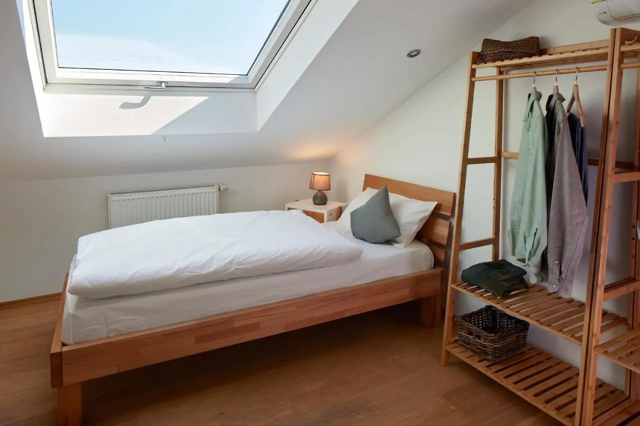 Ferienwohnung ⸨⸩ Sunset Penthouse: Messe - Siemens - Db - Man ⸨⸩ Nürnberg Deutschland